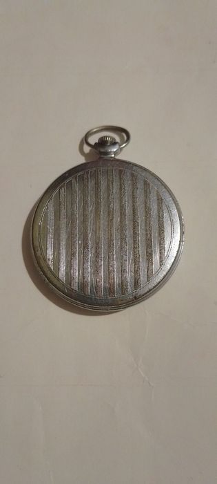 Часы Молния карманные, рабочие.