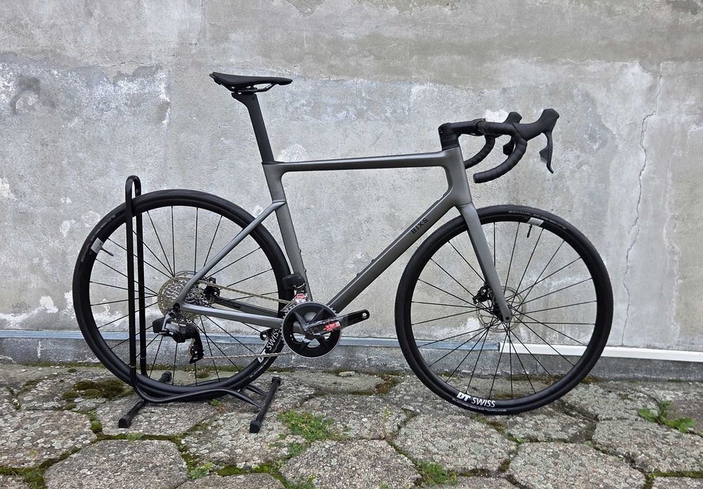 -57% rower szosowy Bixs Gran Turismo 2 Carbon rozmiar M lub L  Sram Rival AXS 12s DT Swiss E1800