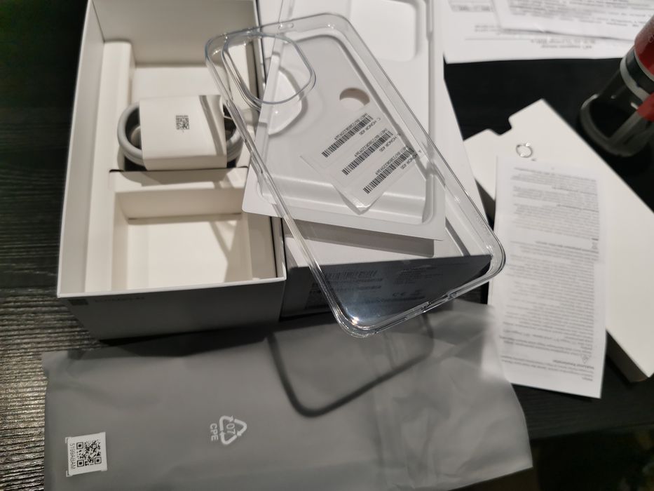 Honor 400 5G 12/256Gb Global Батарея 6000 зарядка 100 Вт Глобальный