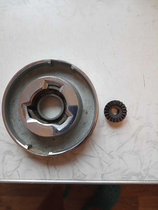 Продаю детали от кухонного комбайна Мрия б\у ,