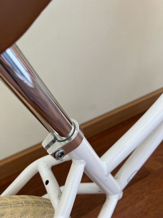 Bicicleta sem pedais Rebel Kidz (como nova!)