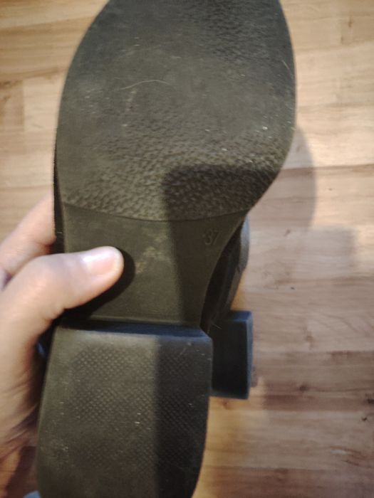 Botki zamszowe czarne