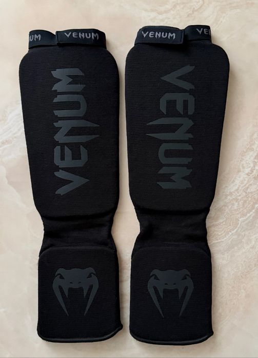 Захист гомілки та гомілкостопу Venum Kontact Shin Guards [L]