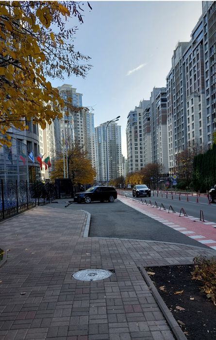 Без комісії. ЖК Новопечерські Липки Паркінг