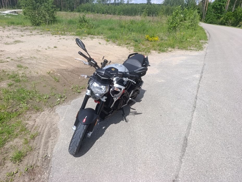 Aprilia Shriver 900