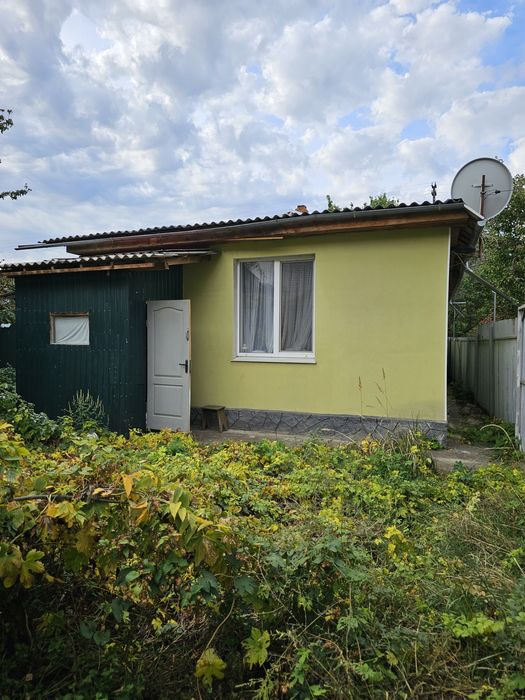 Продам 1/2дома, метро Холодная гора рядом, ул.Камская