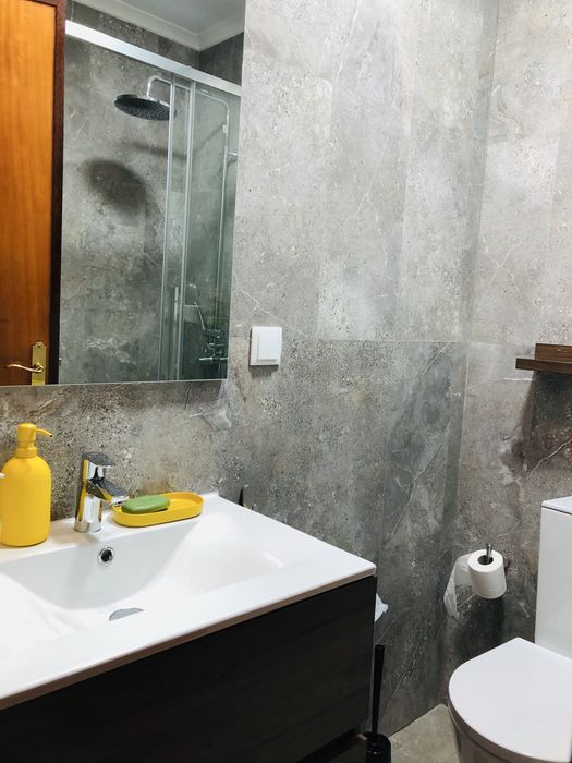 Quarto renovado  Sete Rios