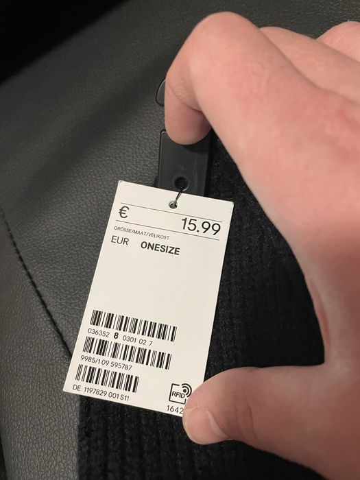 Продам балаклаву H&M