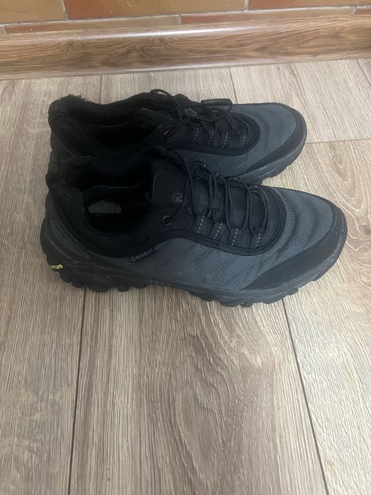 Чоловічі кросівки merrell