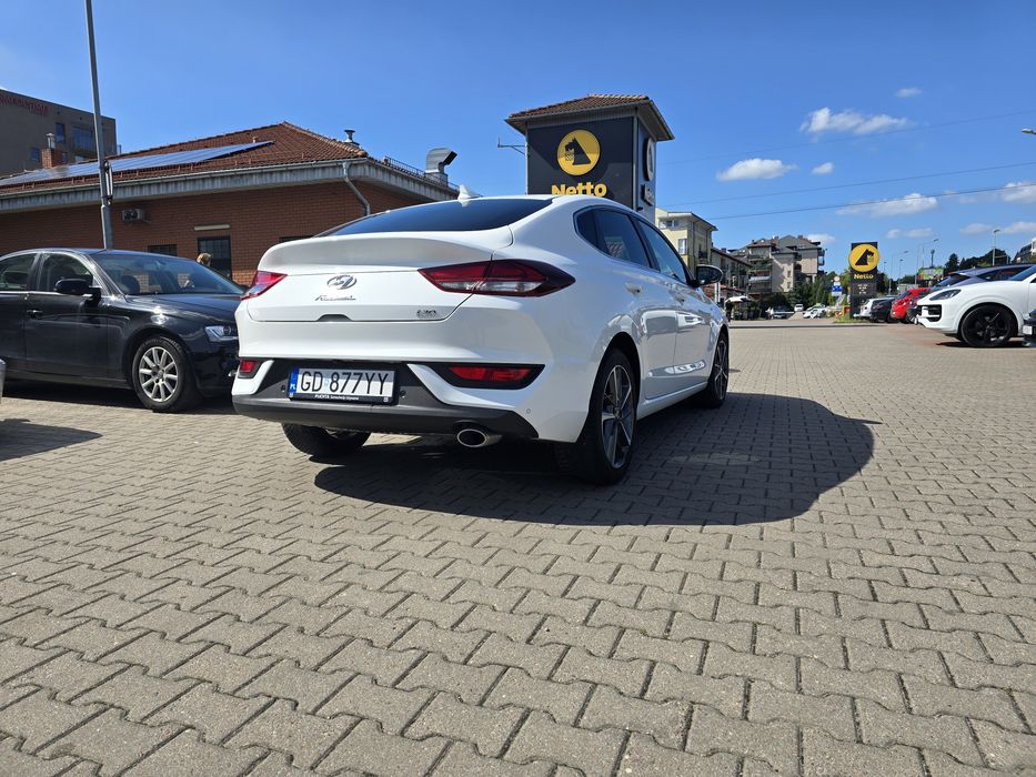 Hyundai i30 Fastback wersja smart 1.5 tgdi mhev salon polska automat