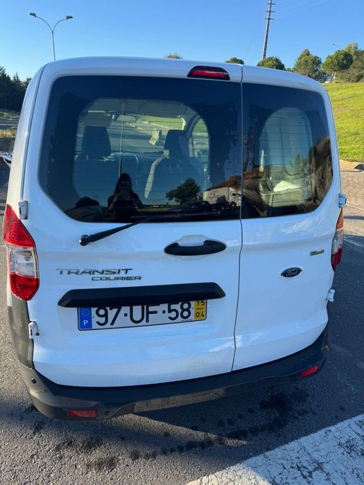 Ford Transit Courier