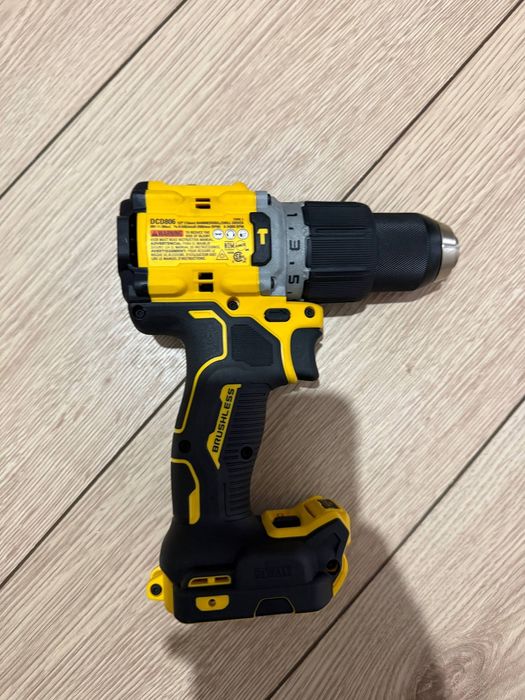 Шуруповерт DeWalt 806