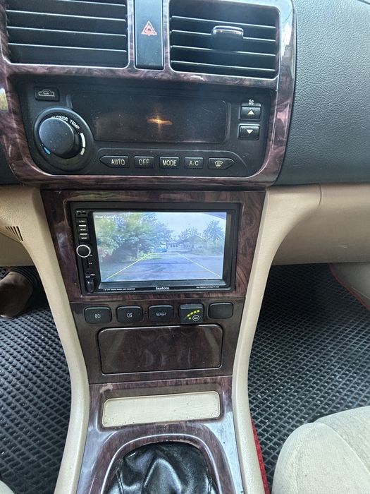 Автомобіль Chery Eastar