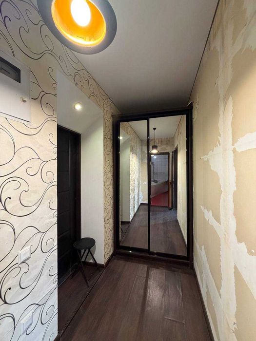 Продаж 2-кімнатної квартири — 96 квартал. Центр.