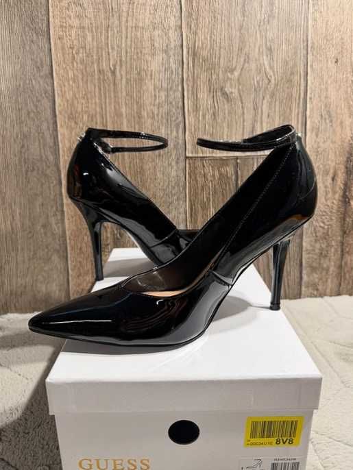 Czarne buty na obcasie szpilki Guess Napril 2 41