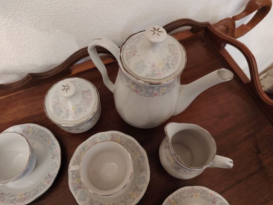 Serviço de Café em Porcelana Fina
