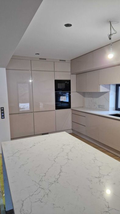 Meble kuchenne na wymiar. Meble drewniane stylowe mdf