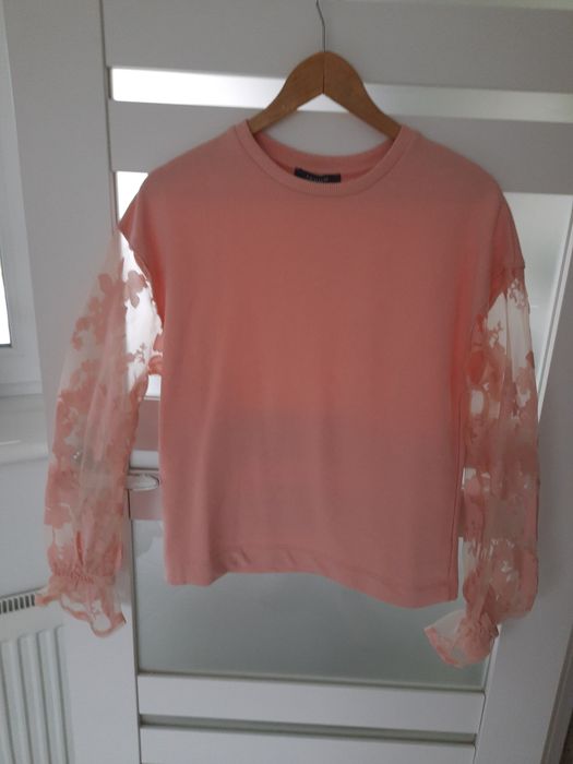 Свитшот женский с оригинальным рукавом