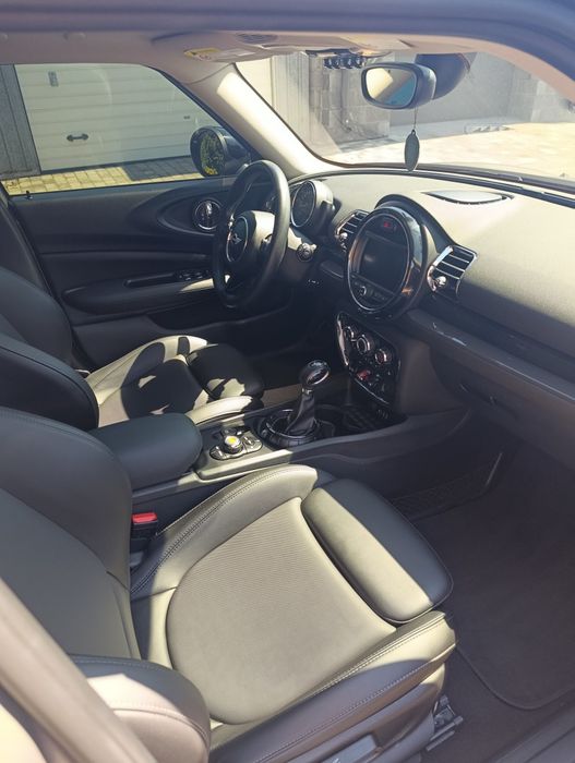 Продам Mini cooper clubman 2017 год