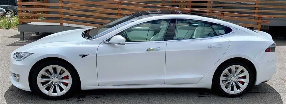 Tesla Model S P100D      2017
