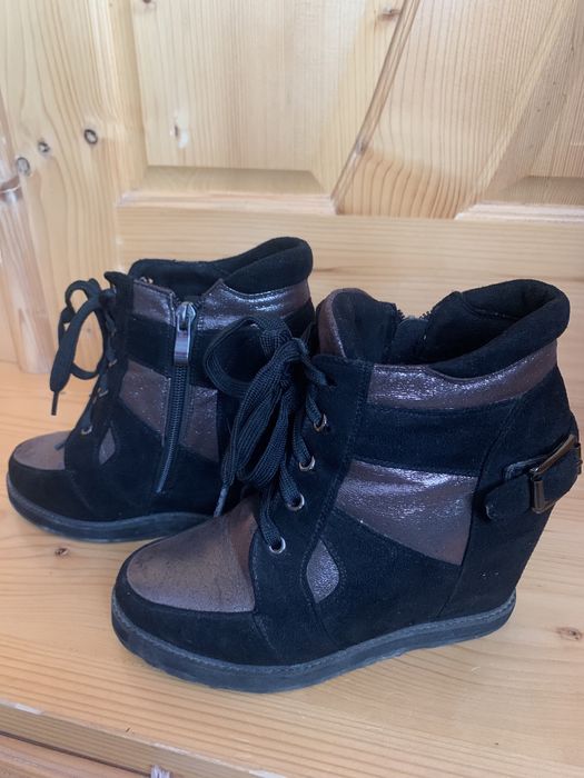 Ботінки замшеві 38 р.
