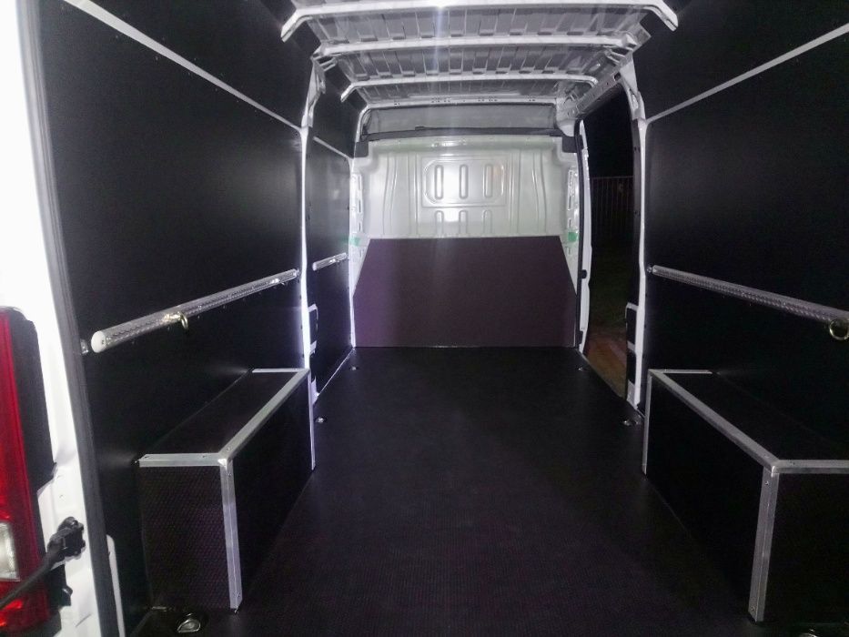 Citroen Jumper L3H2 Zabudowa busa z lekkiego tworzywa PCV