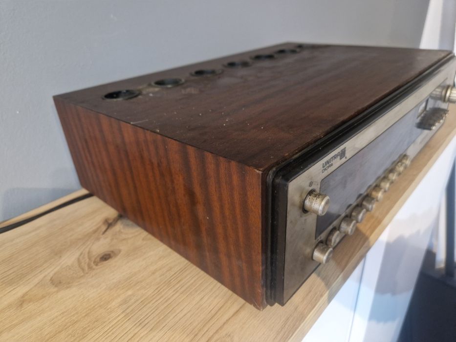tuner radiowy Unitra DIORA Kleopatra 2A – model TSH-402A.