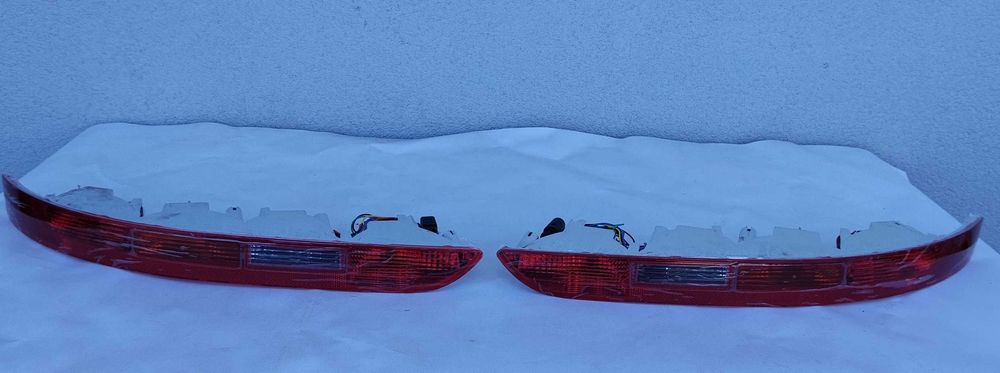 Задній ліхтарь в Бампер Audi Q5  задня туманка фонарь європа