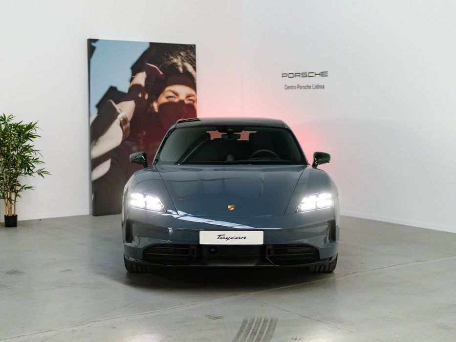 Porsche Taycan Sport Turismo 4S Black Edition