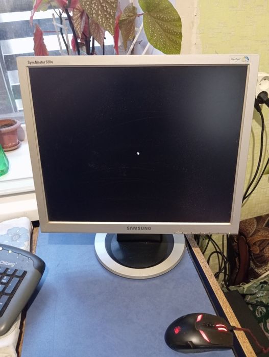 Монитор SAMSUNG Sync Master 920 N