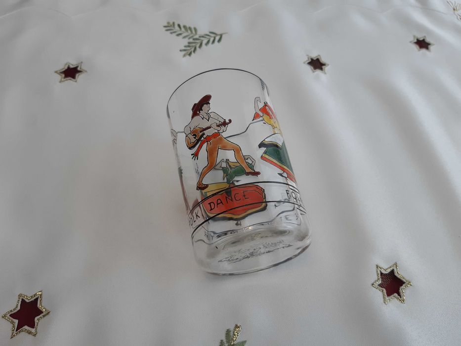 Copo policromado "O Vira" (Portugal) séc. XX