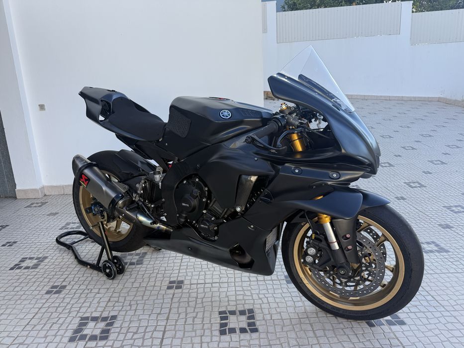 Yamaha R1 WGP 60th anniversary 2022