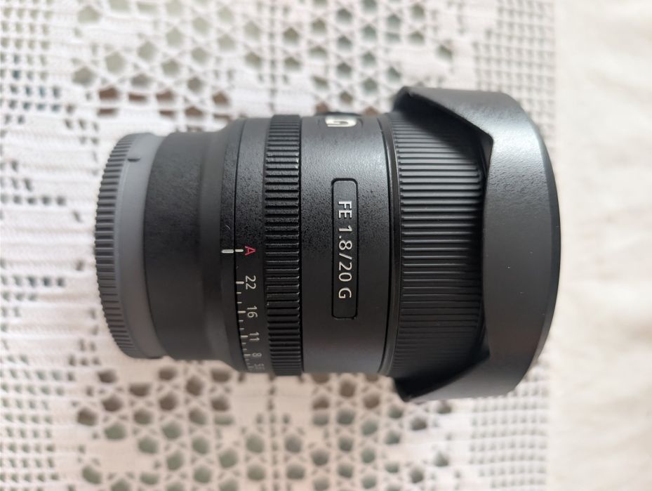 Sony 20mm f/1.8 G — Excelente Estado