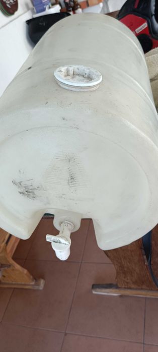 Depósito água camião