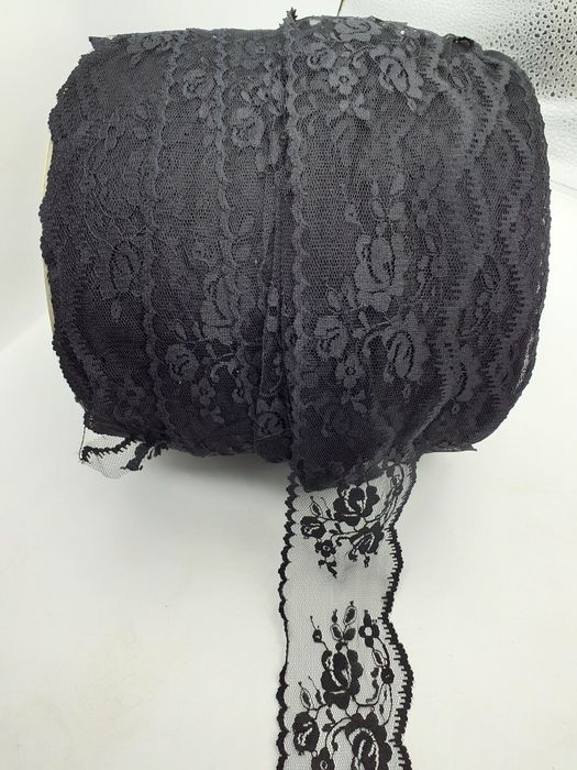 Koronka stylonowa czarna szer.6,50 cm.