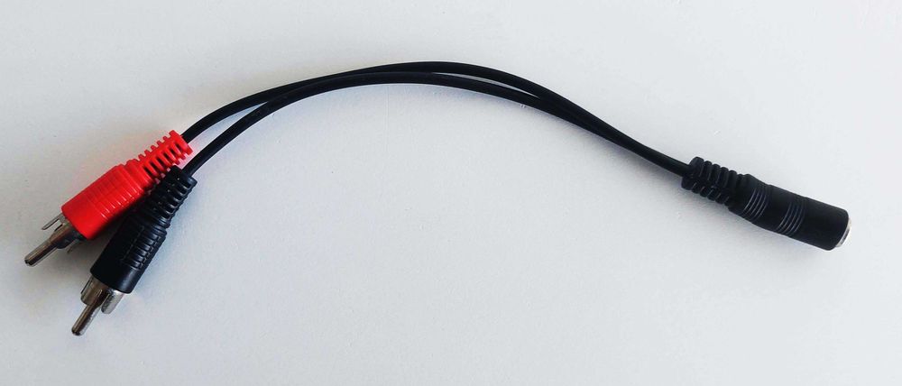 Cabo adaptador jack 3,5mm fêmea / RCA macho duplo
