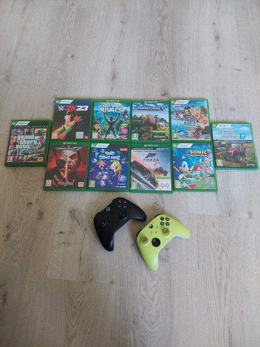 Xbox One + gry + pady + kinect