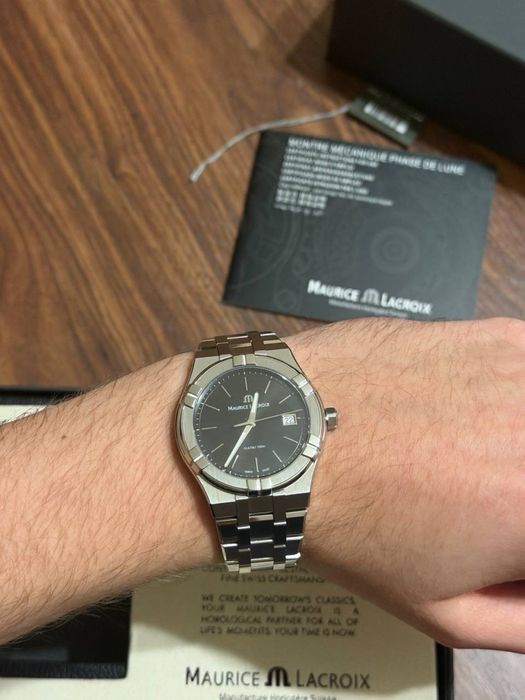 Часы Maurice Lacroix Aikon Quartz 40mm