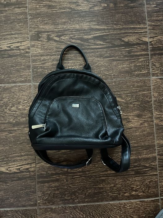 Продам  рюкзак черный