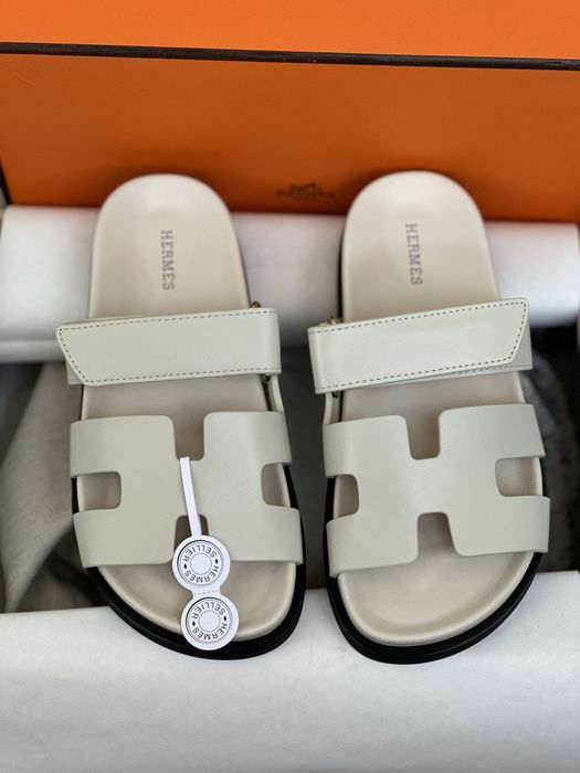 Шльопанці Hermes Chypre
