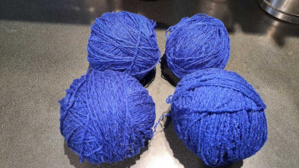 Kłębki wełny - niebieskie
