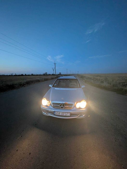 Mercedes-Benz C200 W203