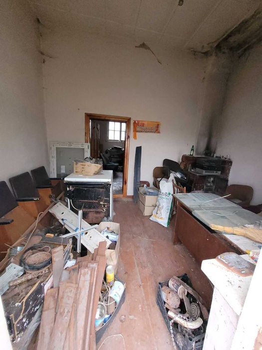 Комплекс нежитлових приміщень, с. Кунин