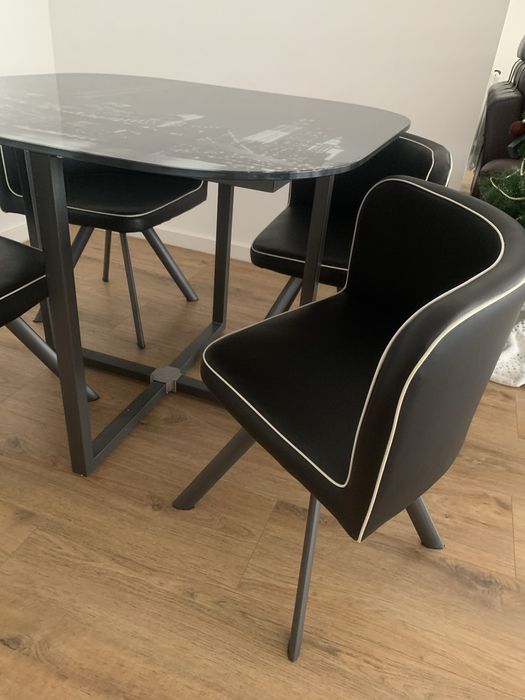 Conjunto New York de mesa e 4 cadeiras