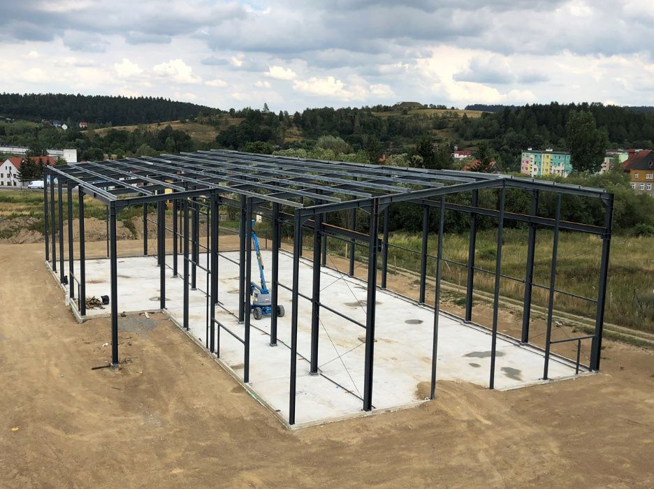 Konstrukcja stalowa hali 450m2 (15x30x4,5)