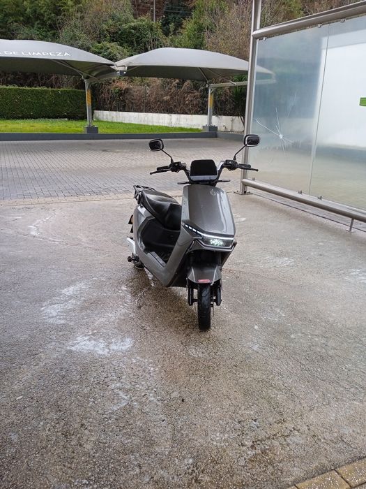 Moto elétrica scooter