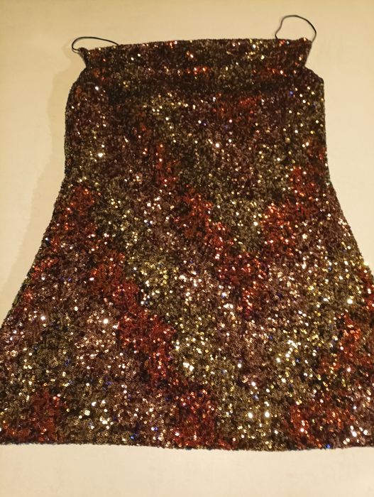 Vestido abrilhantado, de marca Pull&Bear, tamanho L