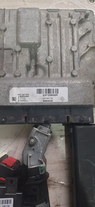 ЕБУ  Блок керування двигуном,  Renault master 3 Бітурбо