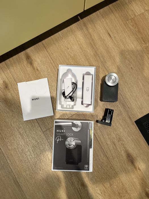 Inteligentny zamek do drzwi Nuki Smart Lock Pro 4.0