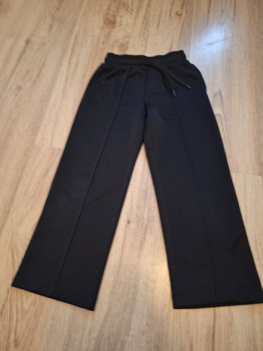Czarne spodnie h&m move rozmiar 110/116